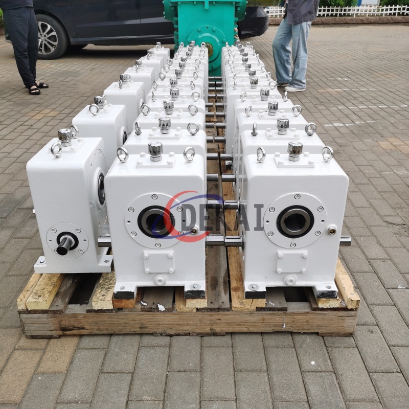 德凱非標(biāo)批量定制精密包絡(luò)蝸輪蝸桿減速機(jī)輥壓線小側(cè)隙